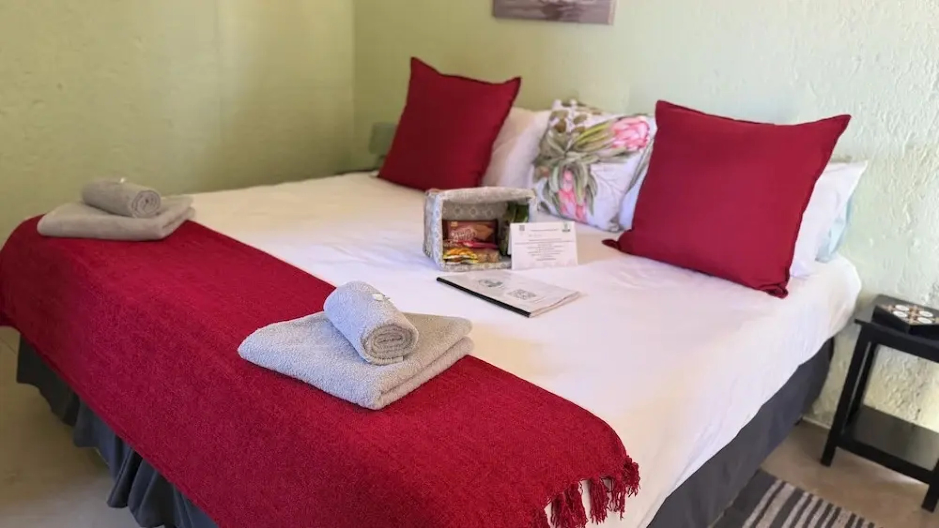 Green Elephant Self Catering Cottages