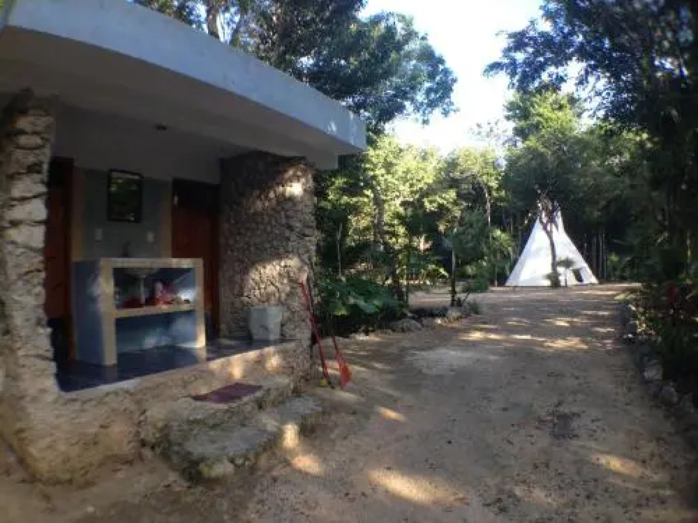 Cavelands in the Jungle