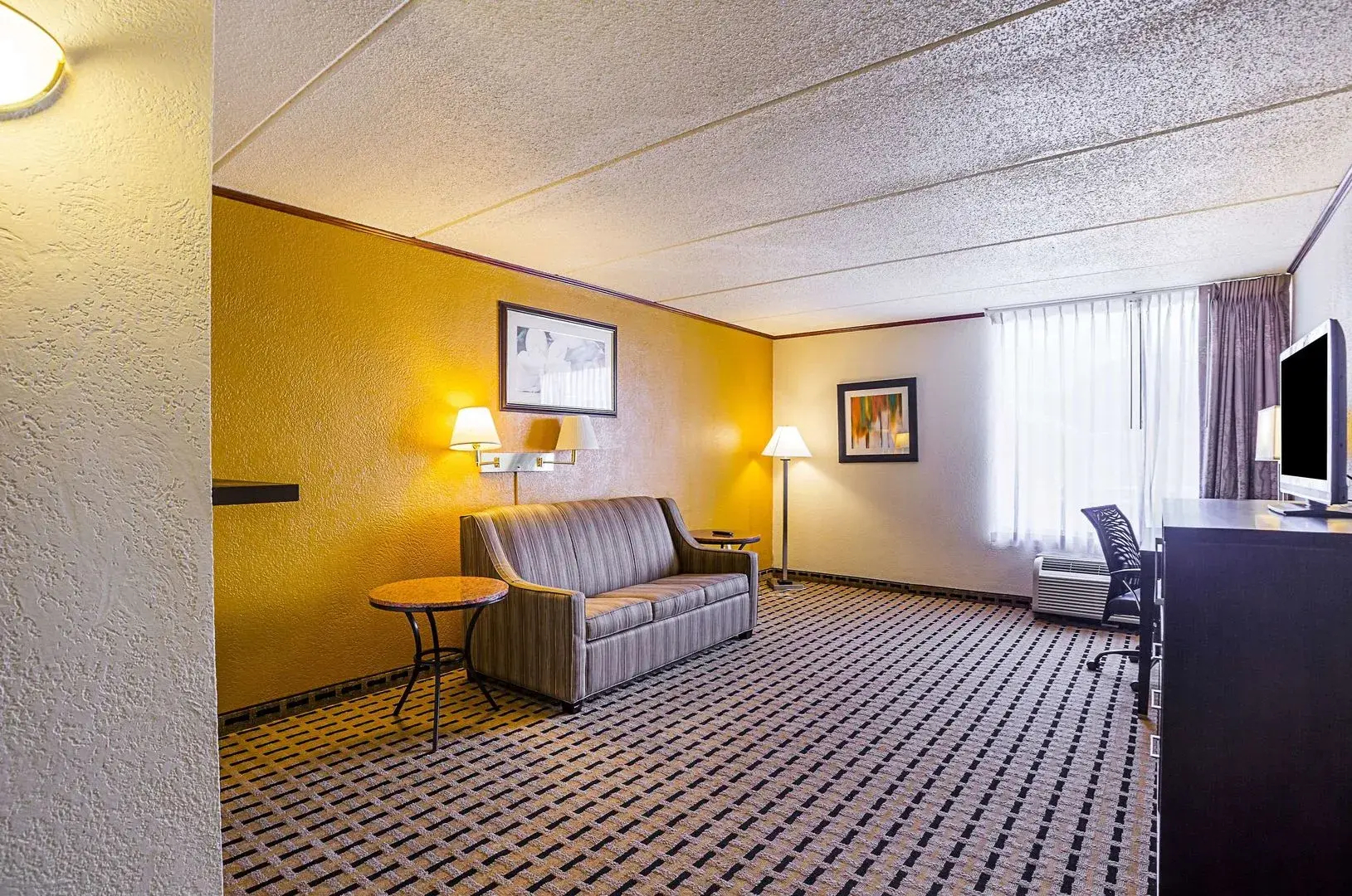 Clarion Pointe Lake Jackson - Clute