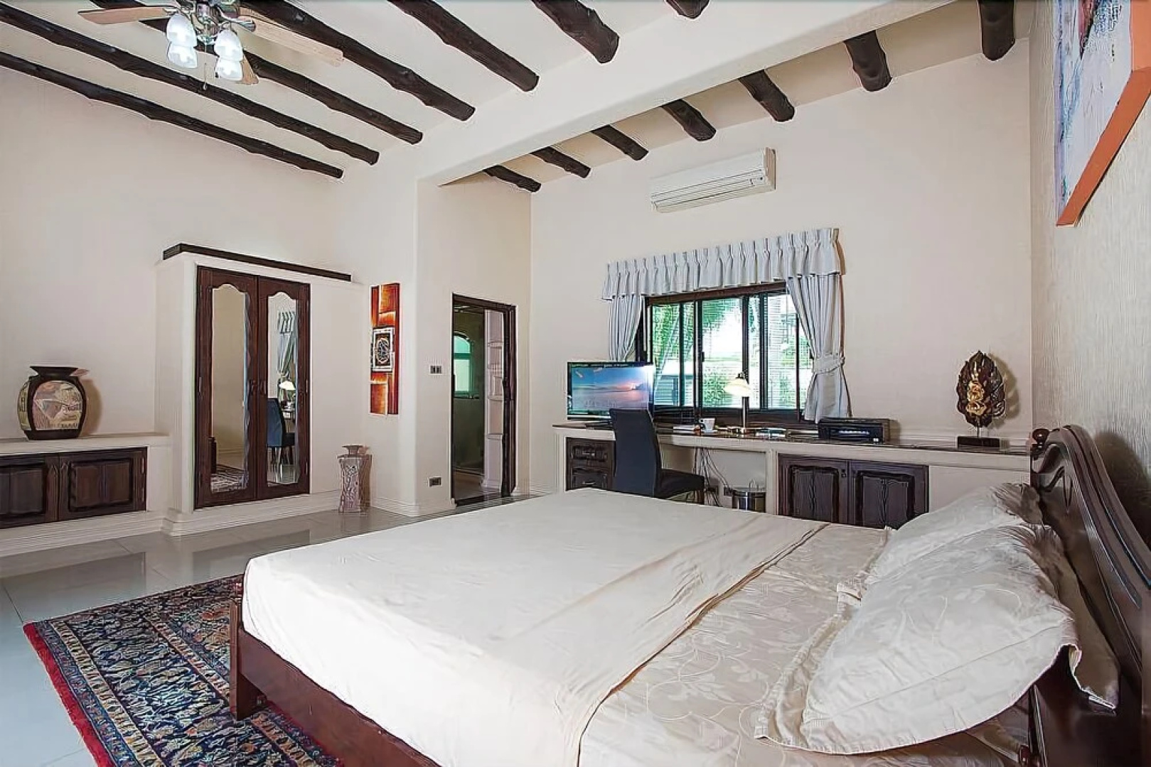 Camelot Villa