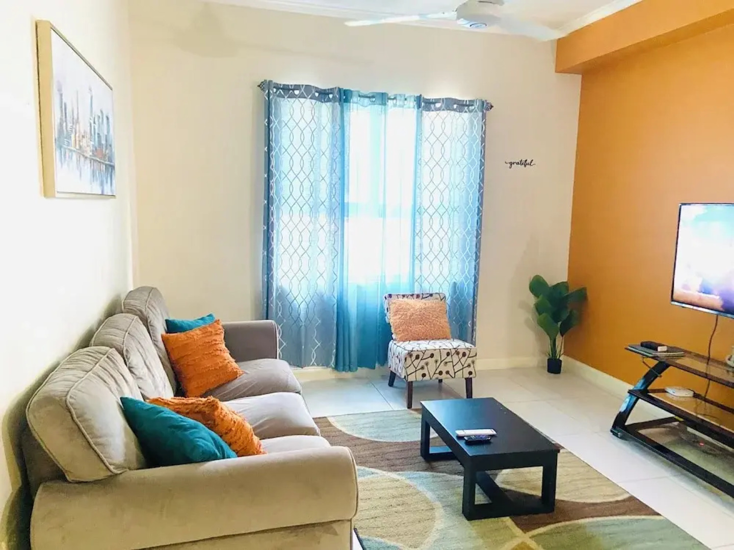 Modern Comfort Suites