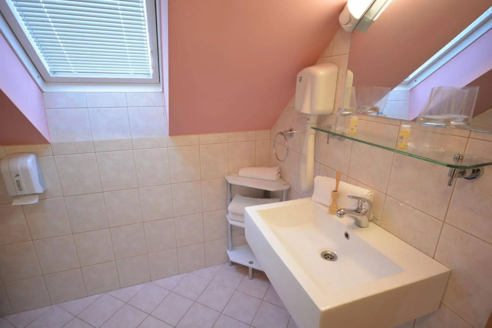 Rooms & Apartments Kepic