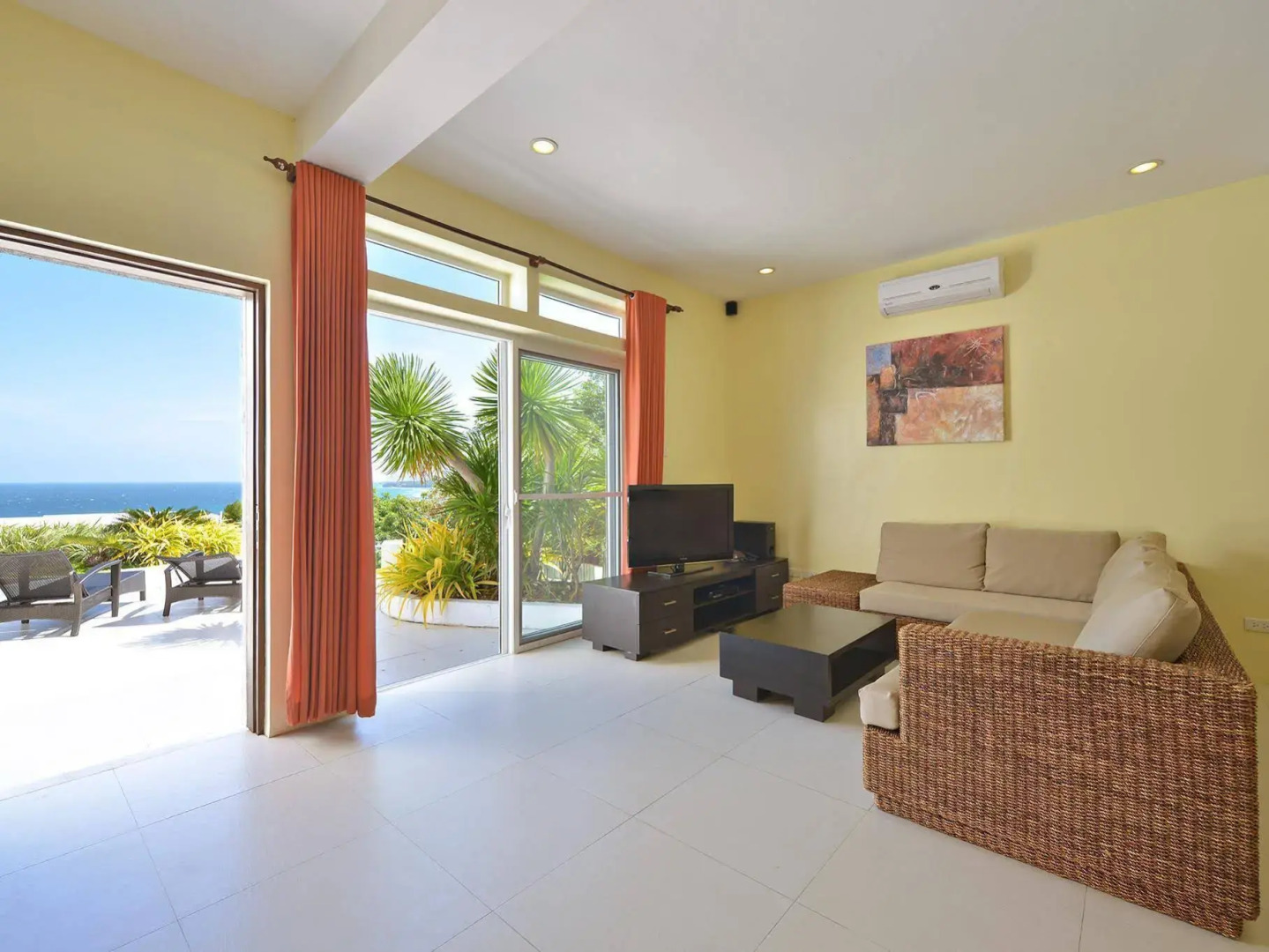 Cohiba Villas Apartments