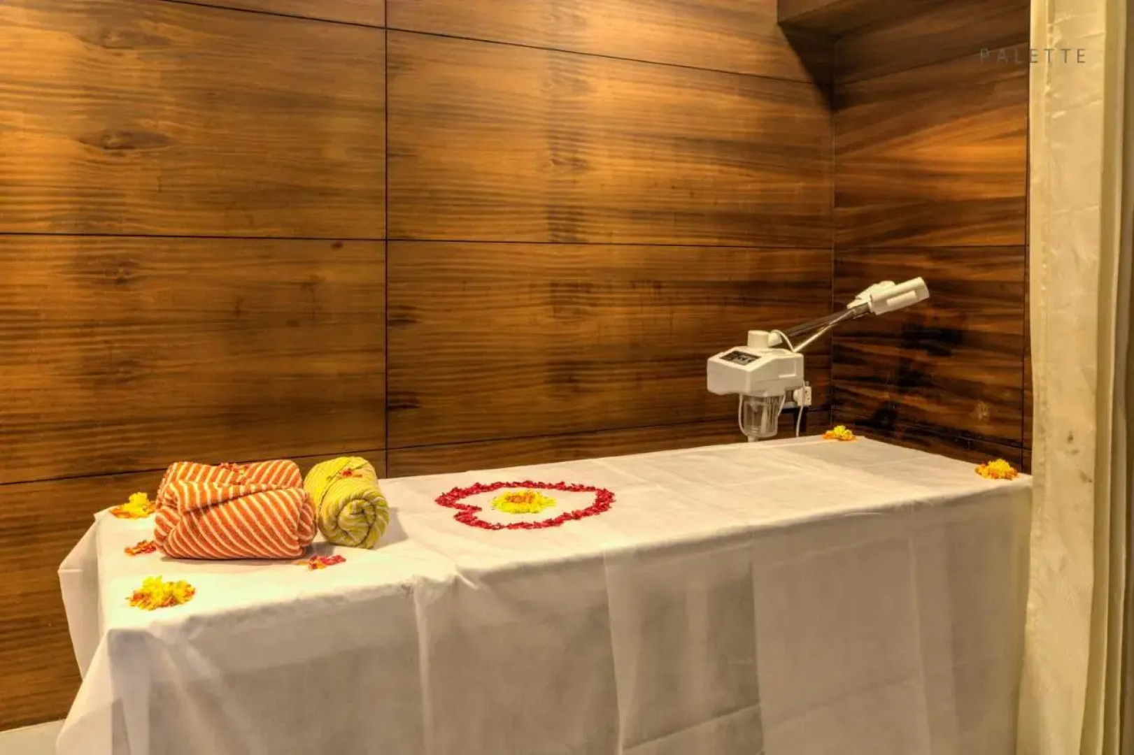 Hotel Pioneer Grand Palace