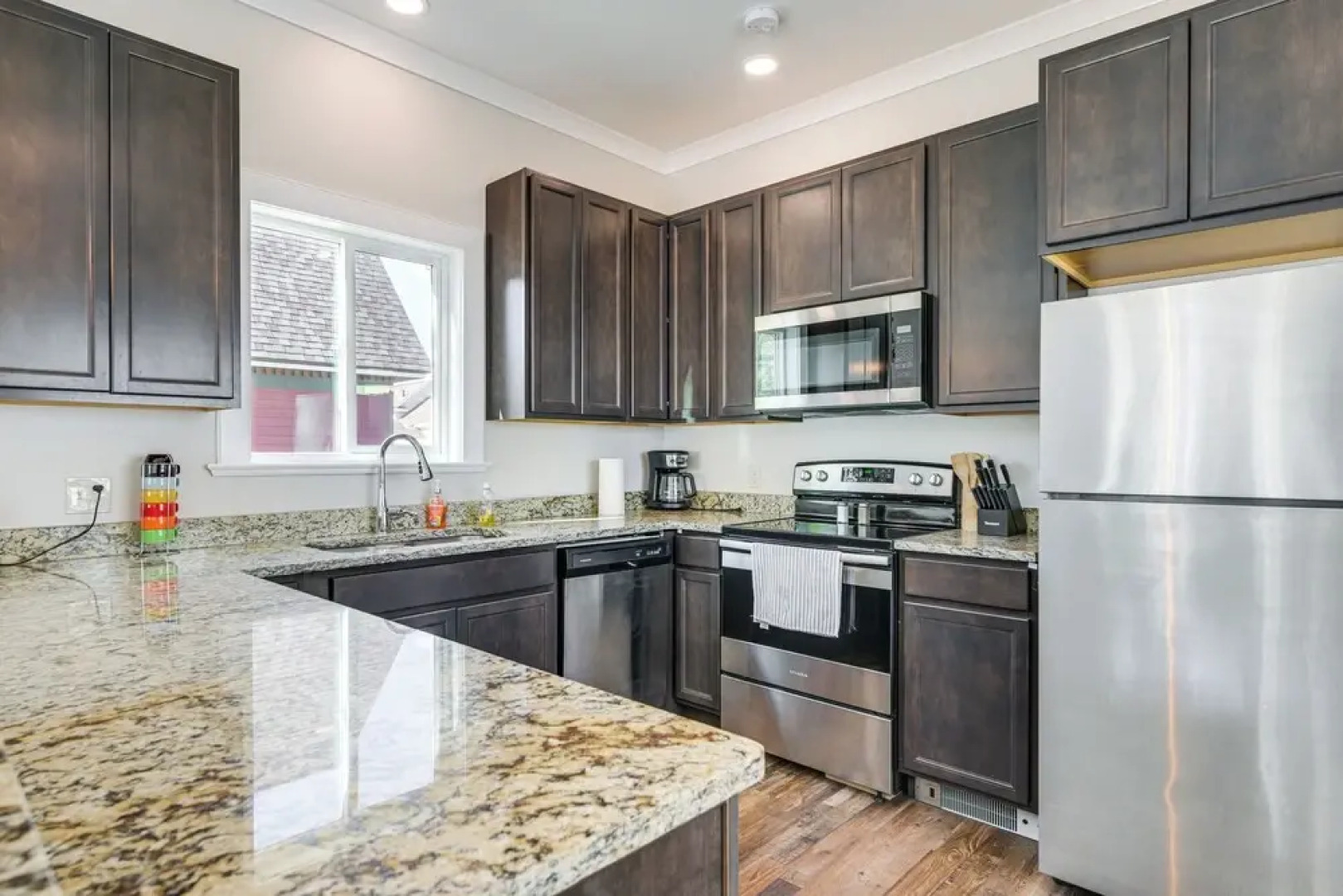 Mountain-view Anaconda Home w/ Gas Grill!