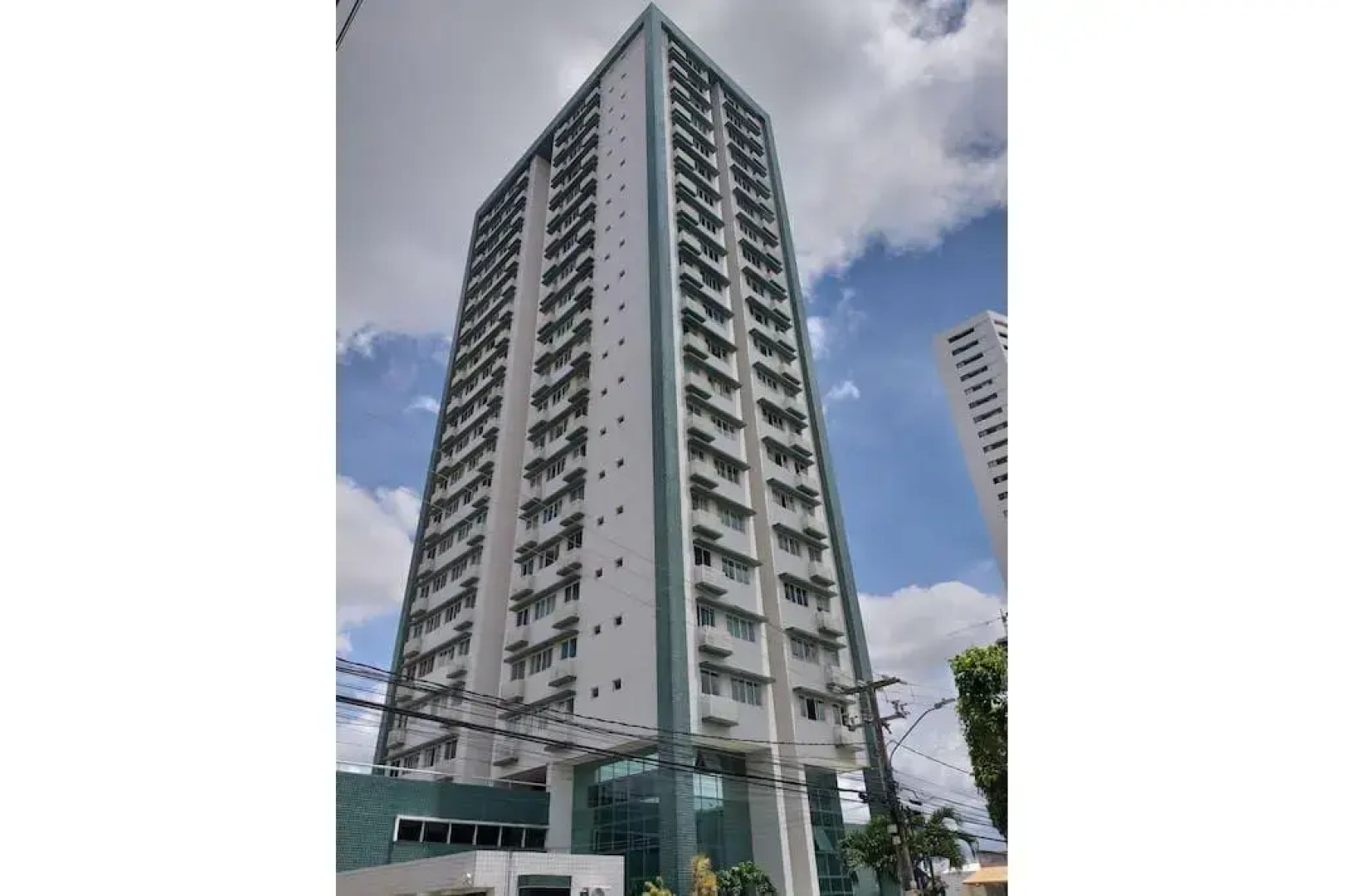 Apê no Universitário - Ed. Roterdam, 1404