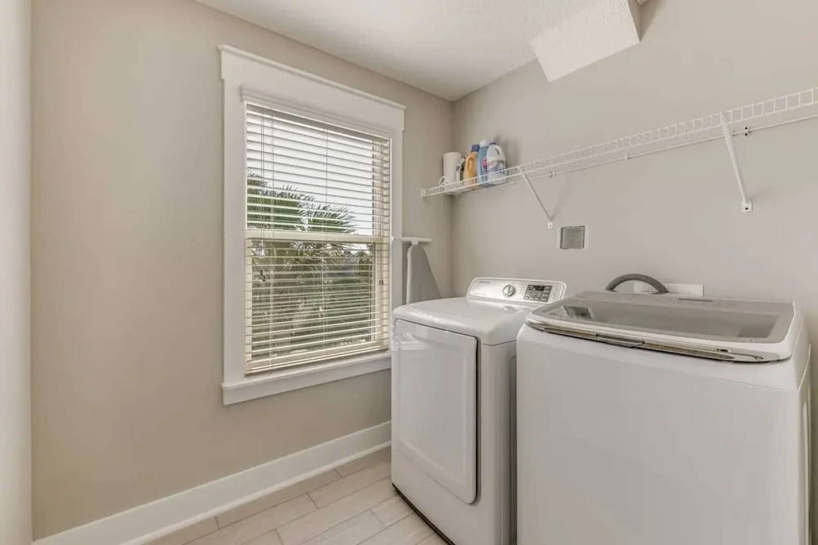 Luxury Beach House I - With Elevator