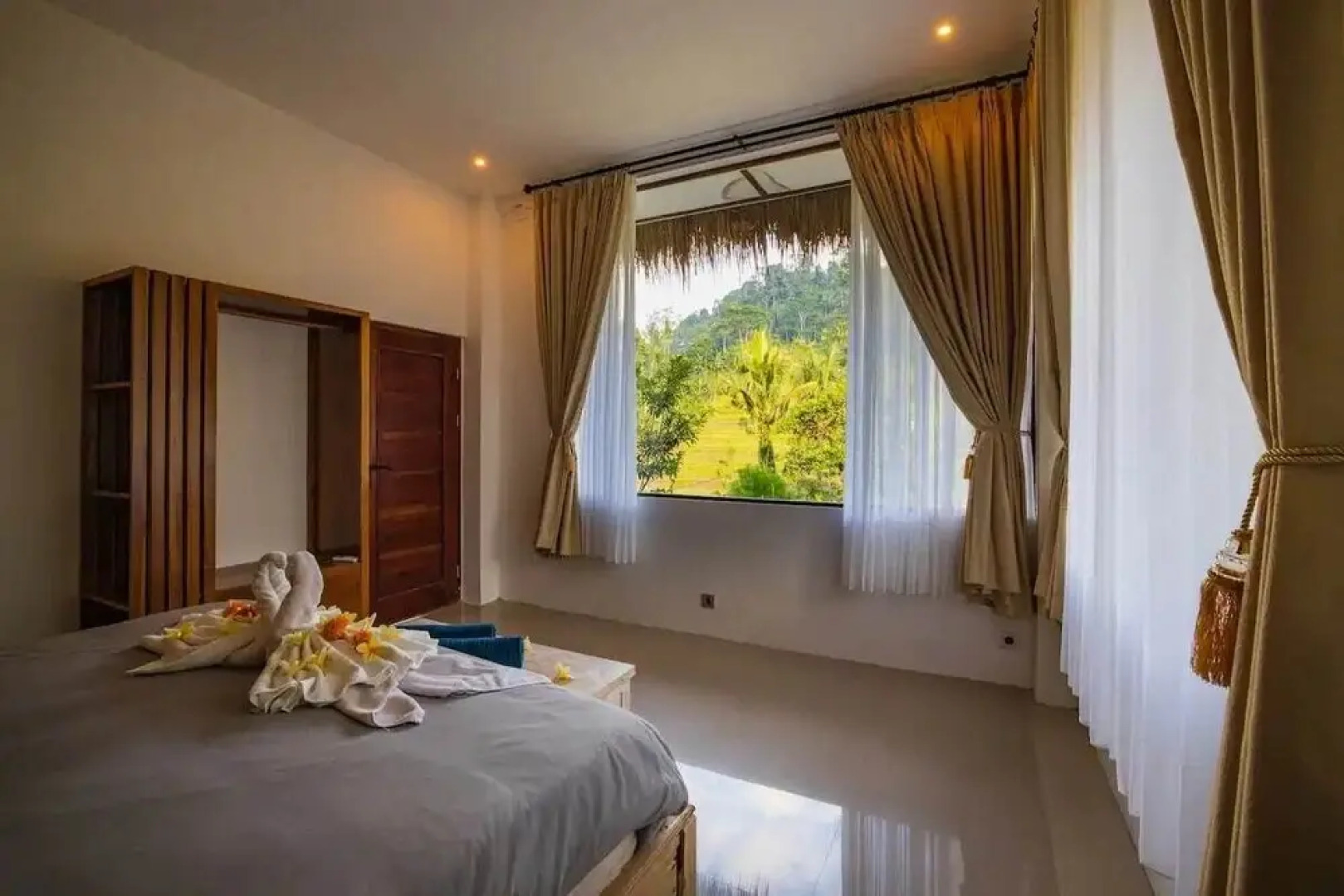 Natural View Sidemen Villa & Cottages