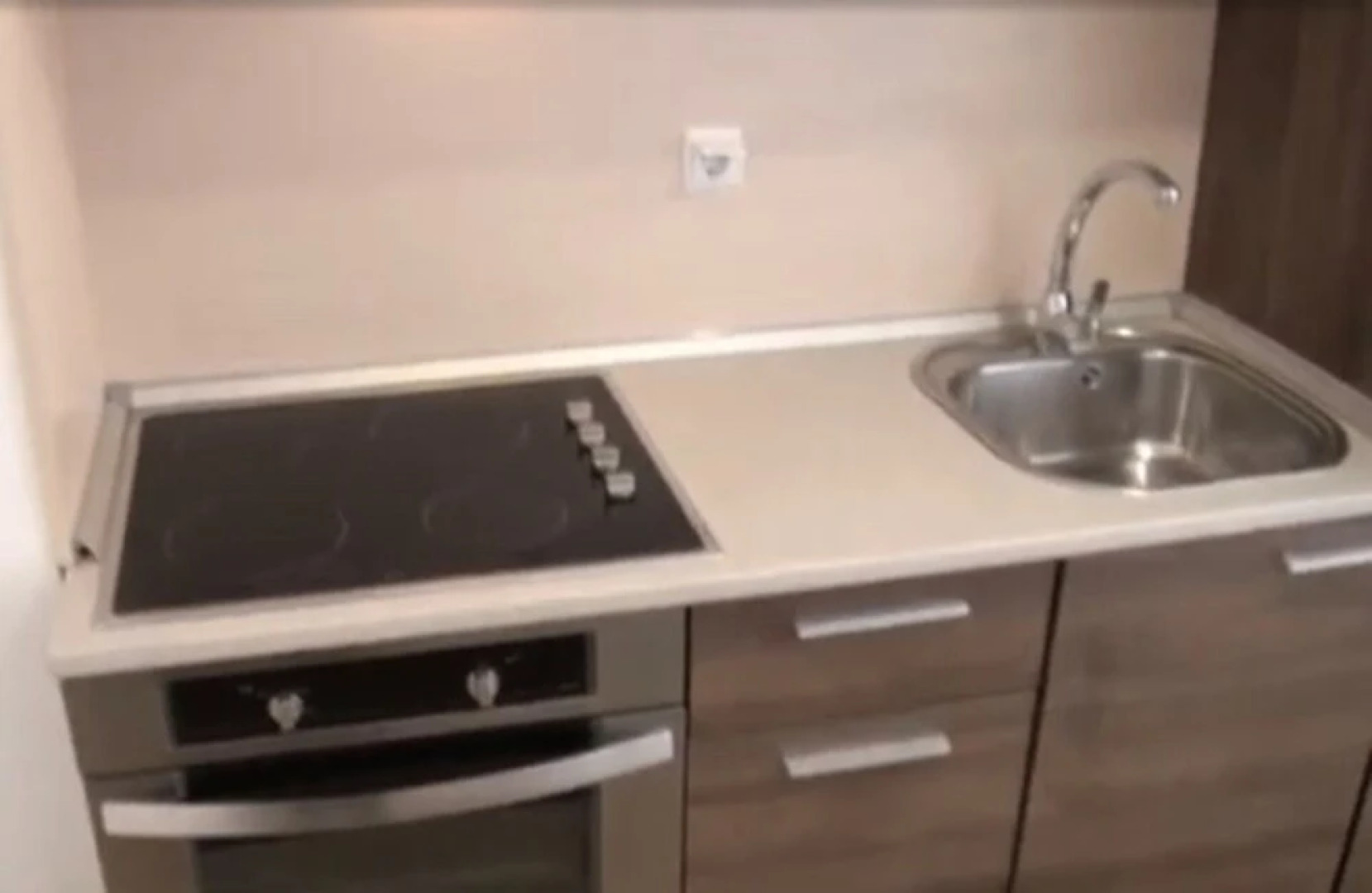 Charming 1-bed Apartment in Aheloy