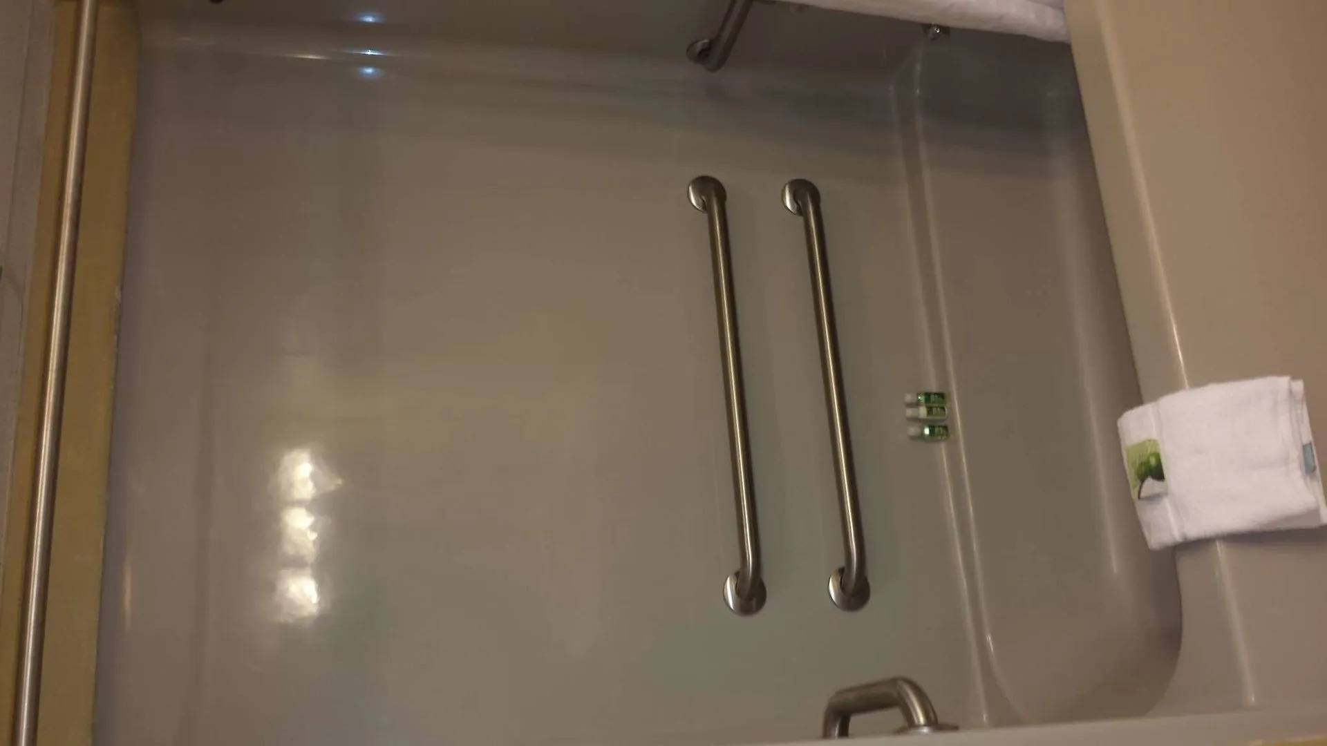 Tremont Lodge & Resort