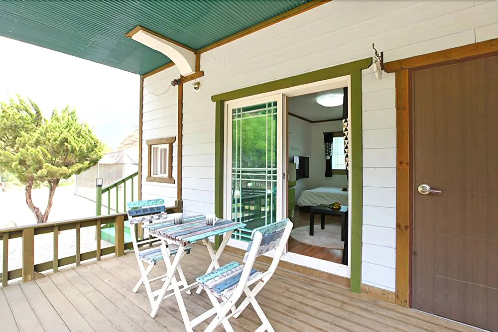 Tongyeong Songni Mt. Nature Pension