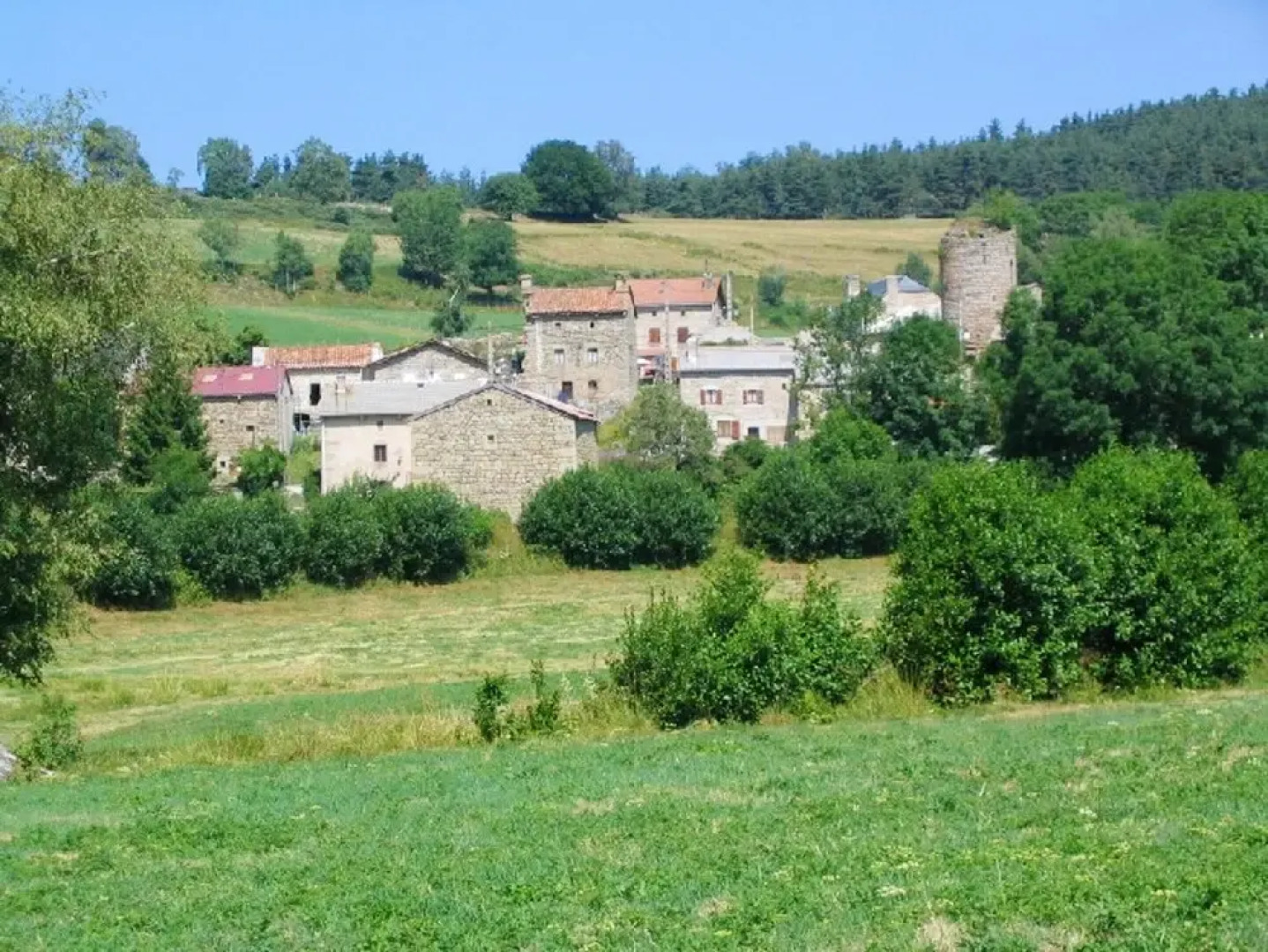 House With 3 Bedrooms in Le Malzieu-forain, With Wonderful Mountain View and Enclosed Garden