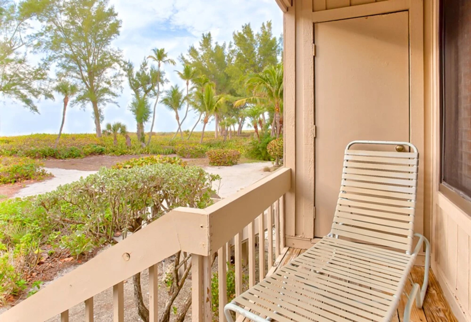 South Seas Beach Cottage 1414