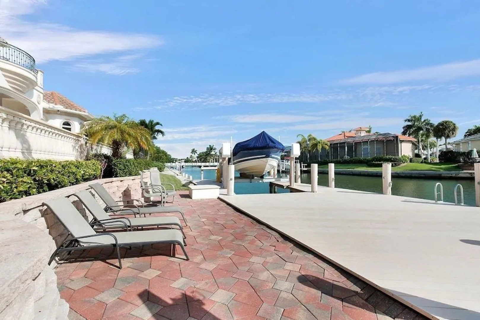 SPIN509 4 Bedroom Holiday Home by Marco Naples Vacation Homes