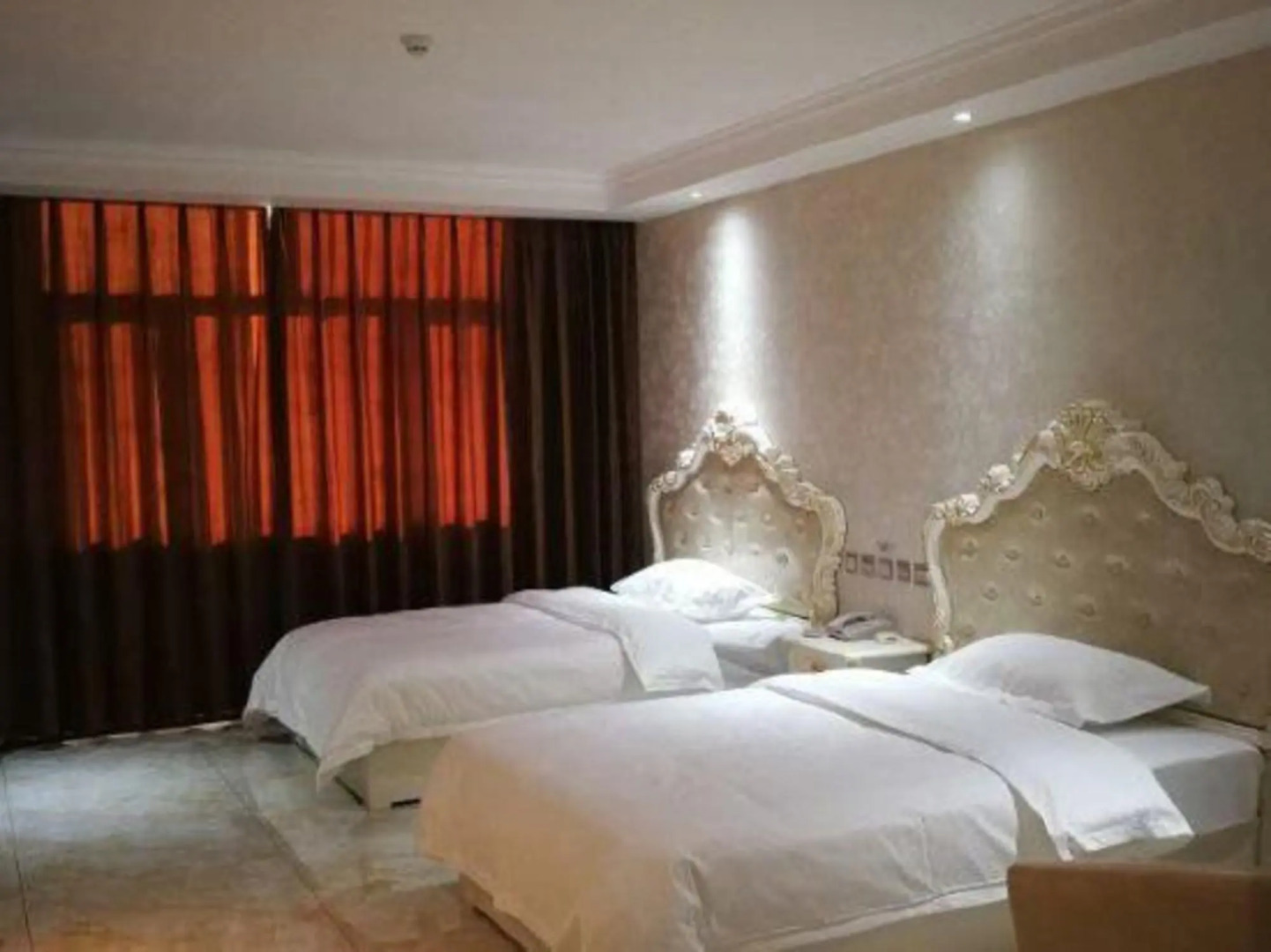 Super 8 Hotel (Tongliao Affiliated Hospital)