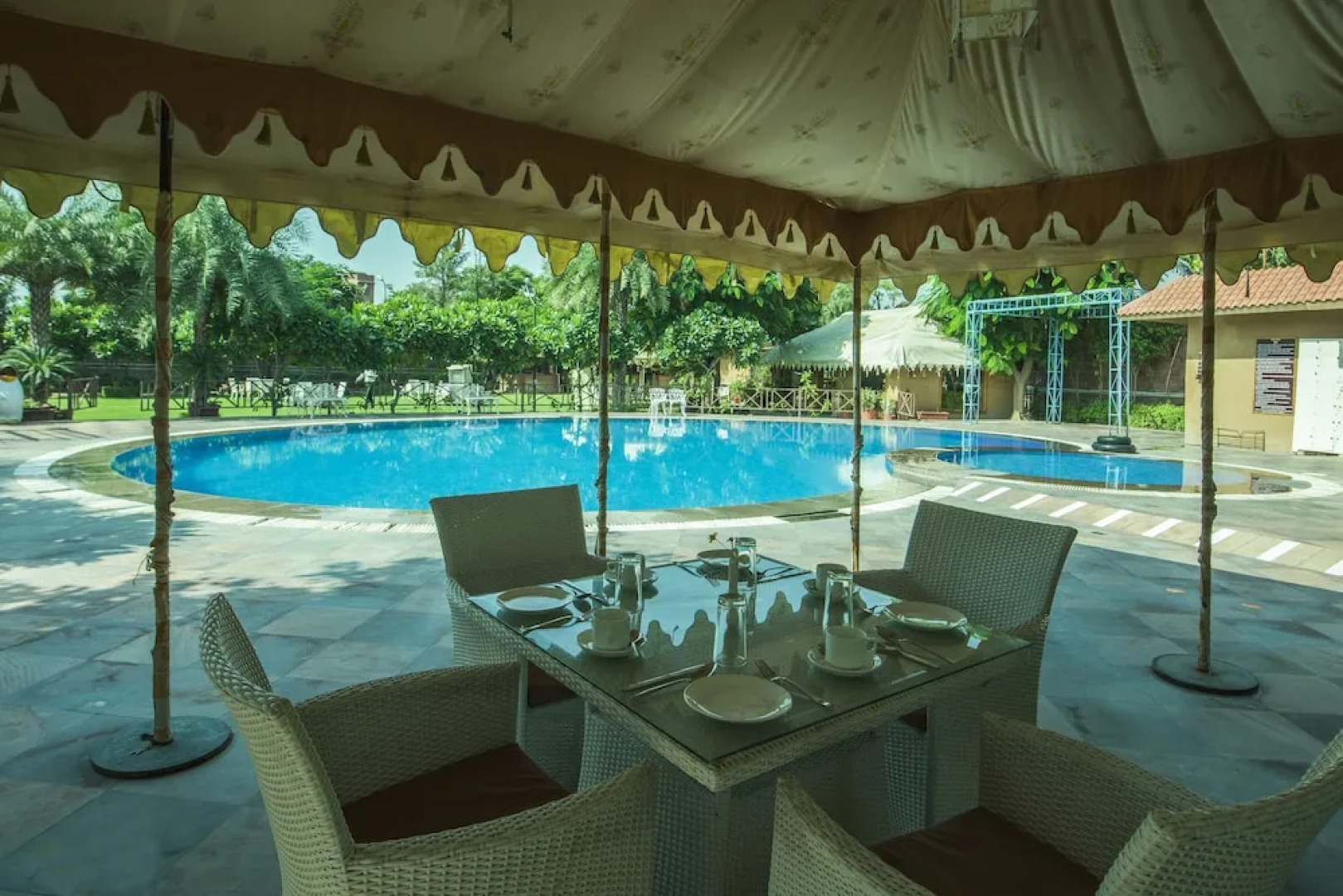 Garh Govind Hotel & Resort