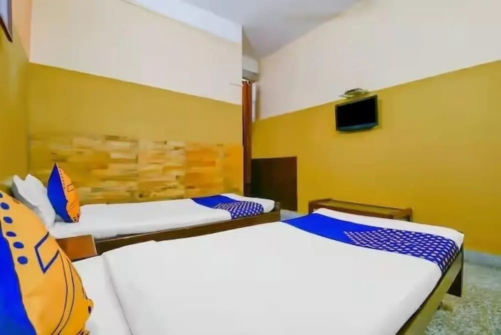 Hotel Embassy by OYO Rooms