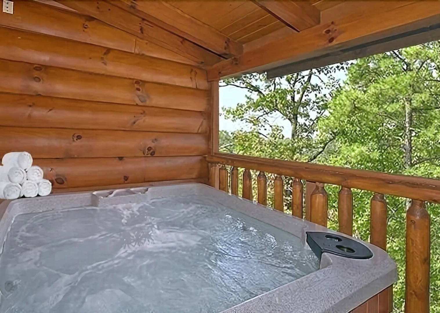 Enchanted Forest - 2 Br cabin by RedAwning