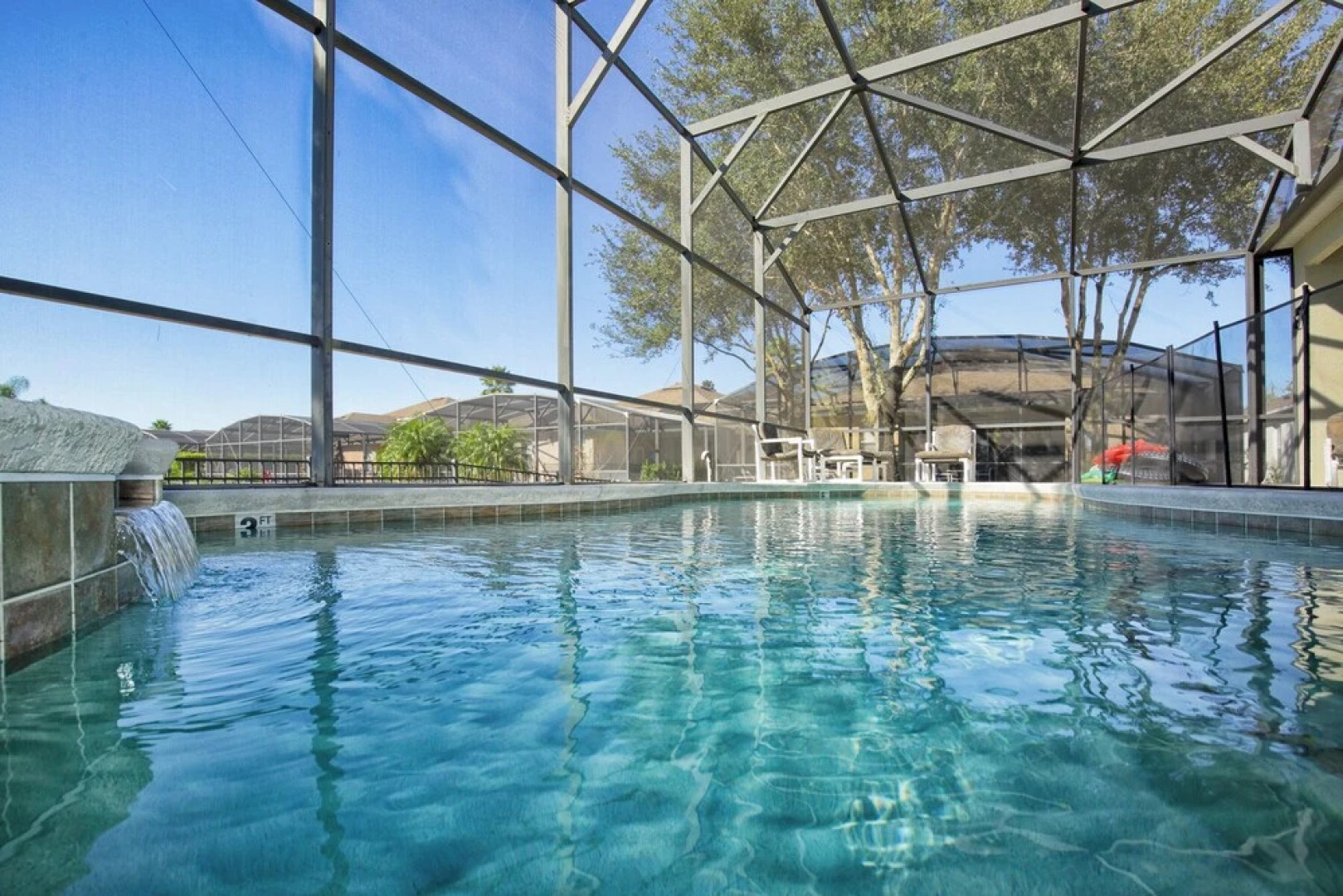 Magnificent Large Home w Pool and Spa