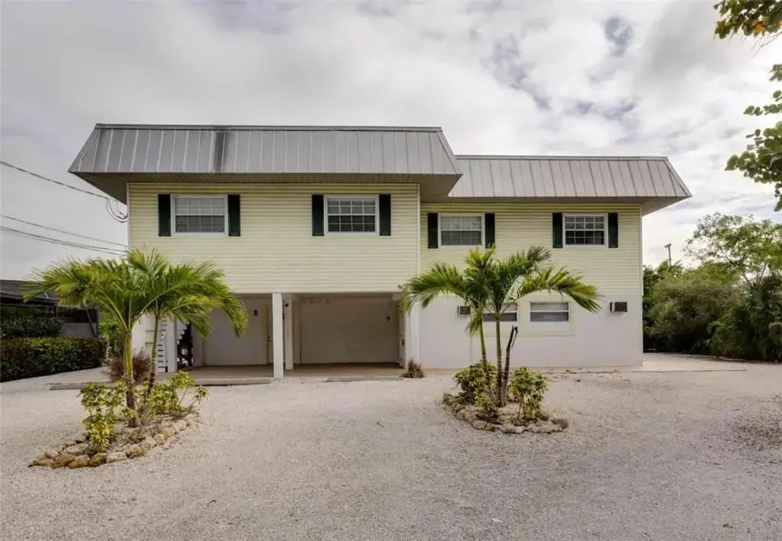 Tropical Shores Manor