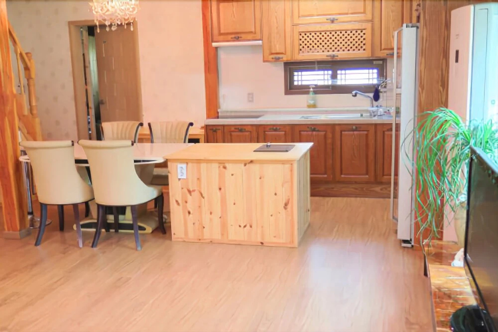 Danyang Geumsusan Log Pension