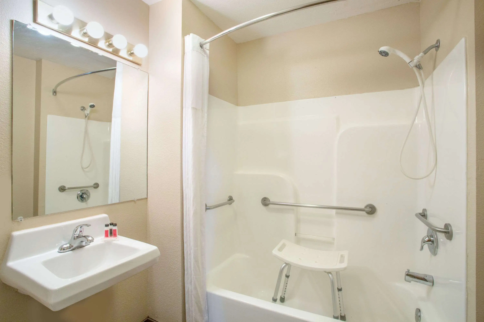 Days Inn by Wyndham Hurricane/Zion National Park Area