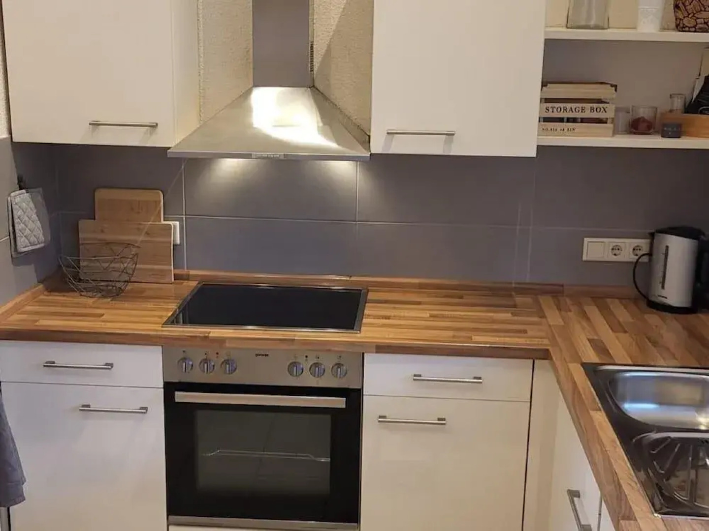 Cozy Holiday Home in Willersdorf with Pond