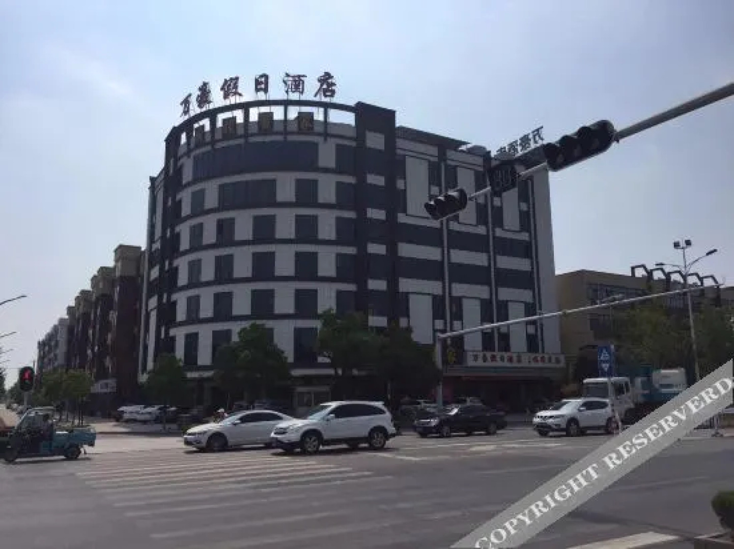 Qianjiang Marriott Holiday Hotel