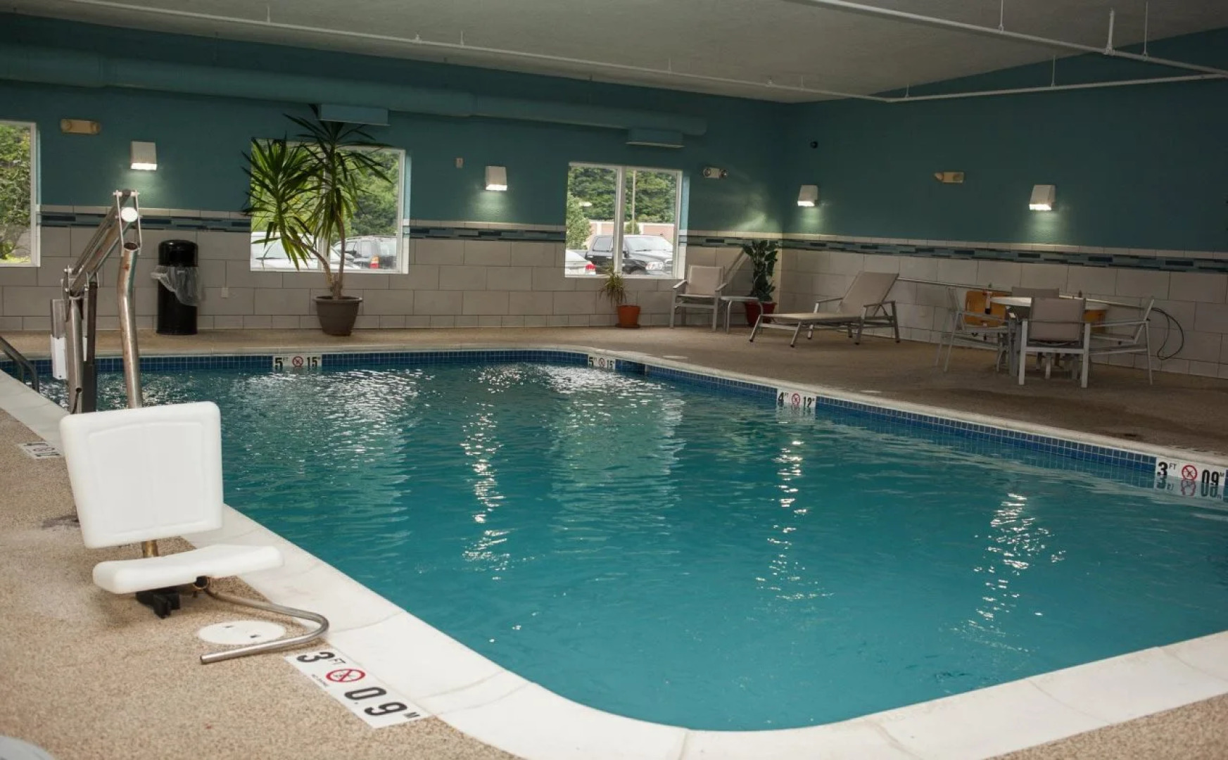 Holiday Inn Express & Suites Logan By IHG