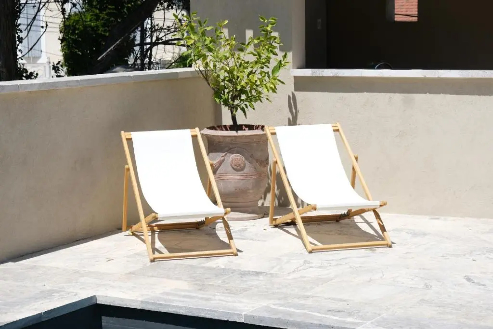 LS6-359 CASTEU Très belle Maison de maitre en plein cœur du village de Barbentane, proche d'Avignon, 12 couchages