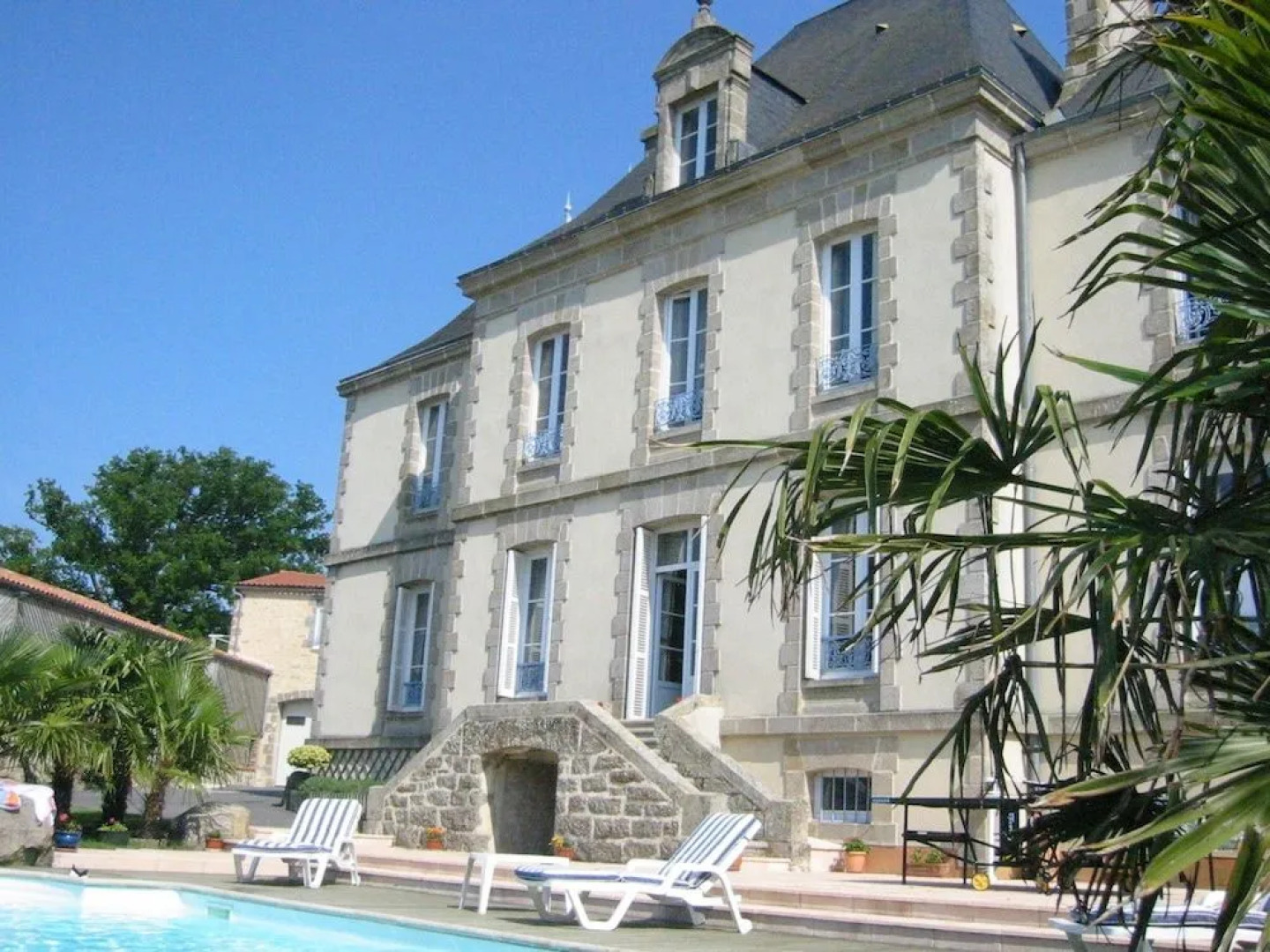 Chateau la Pierre Levée