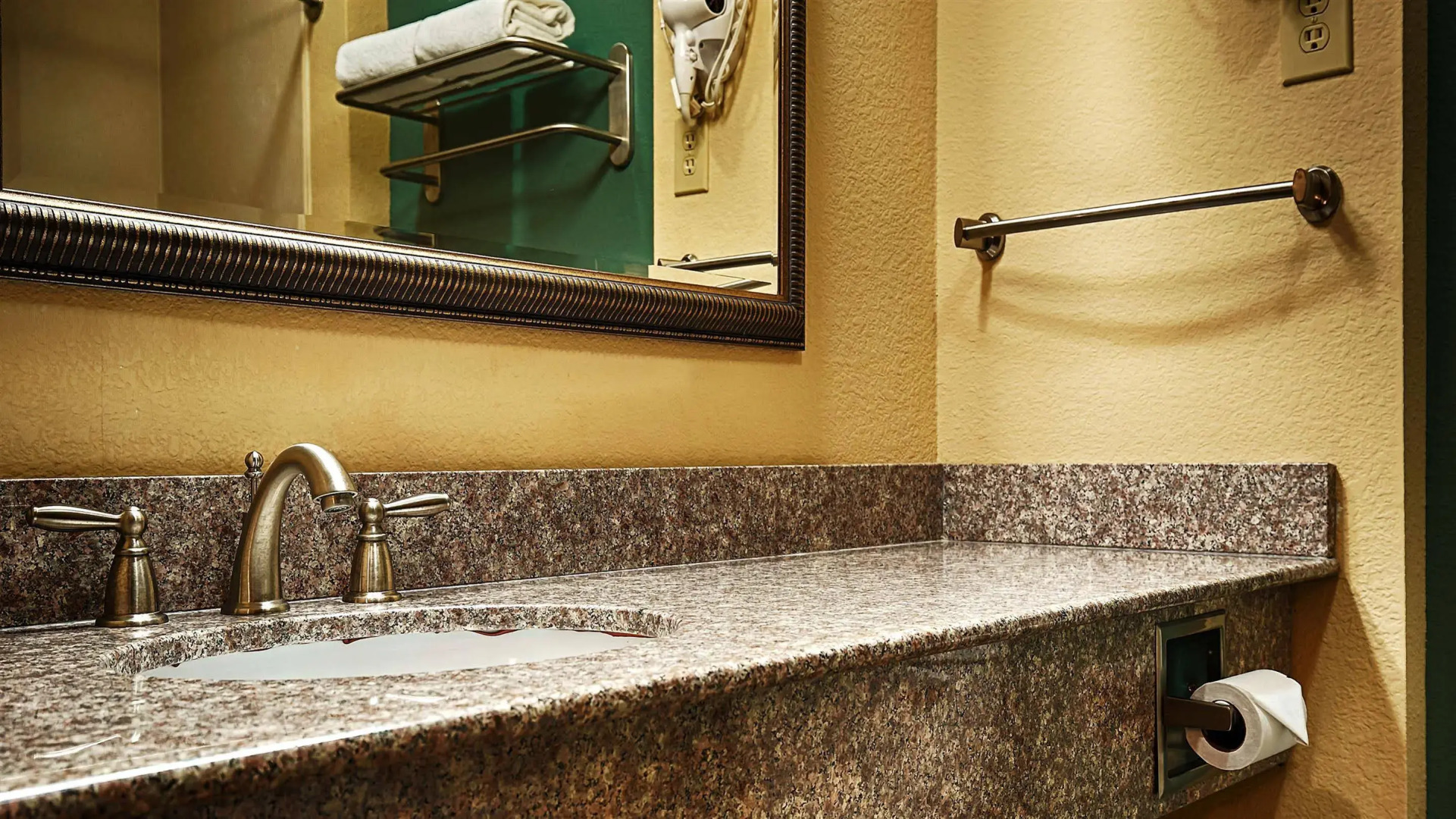 Quality Inn & Suites - Marlin