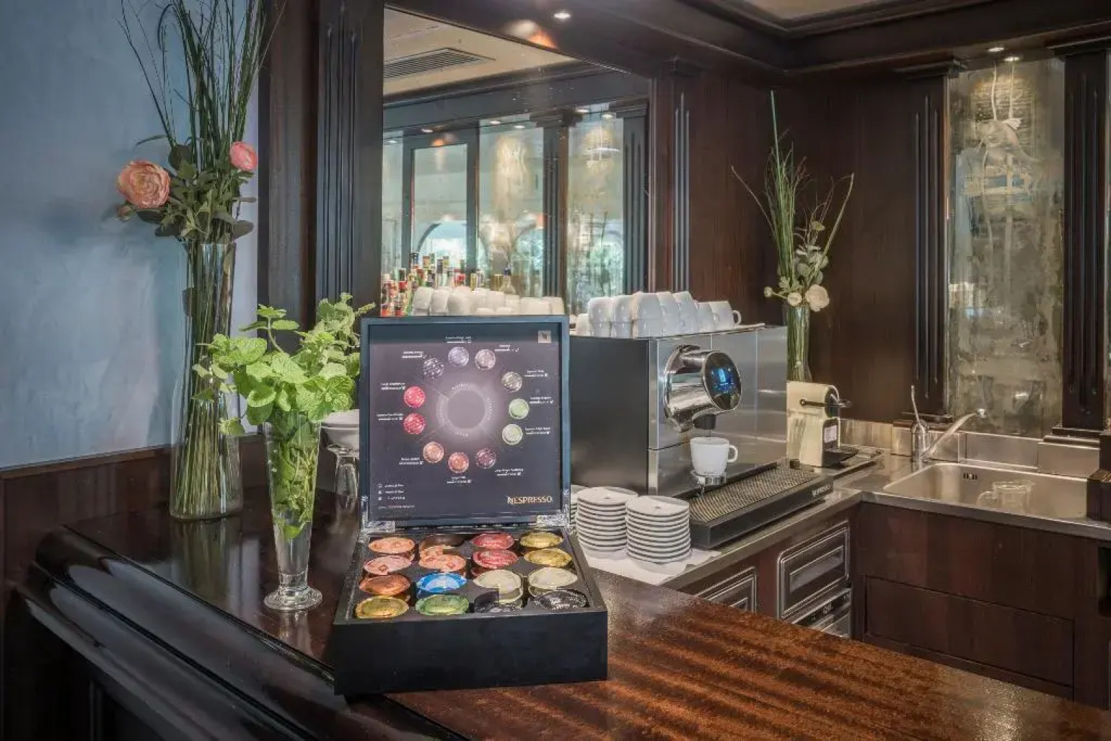 Admiral Hotel Villa Erme