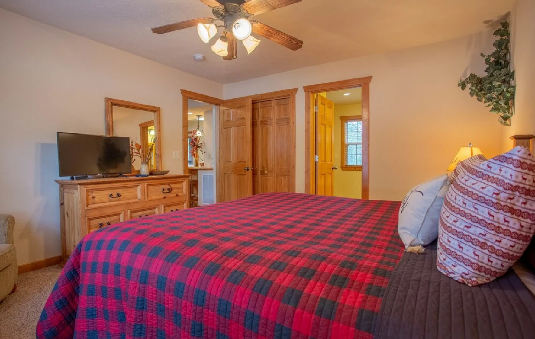 Serenity Lodge 4 Bedrooms 4 Bathrooms Home