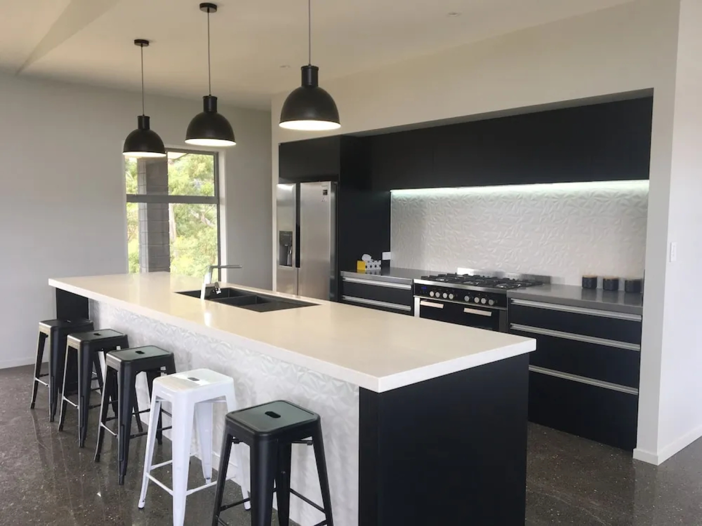 Bell Bird Ridge Holiday Home - Ocean & Valley Views