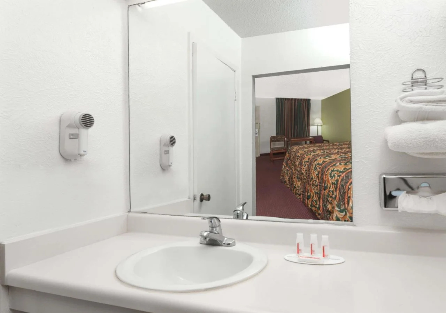 Days Inn by Wyndham San Antonio Lytle
