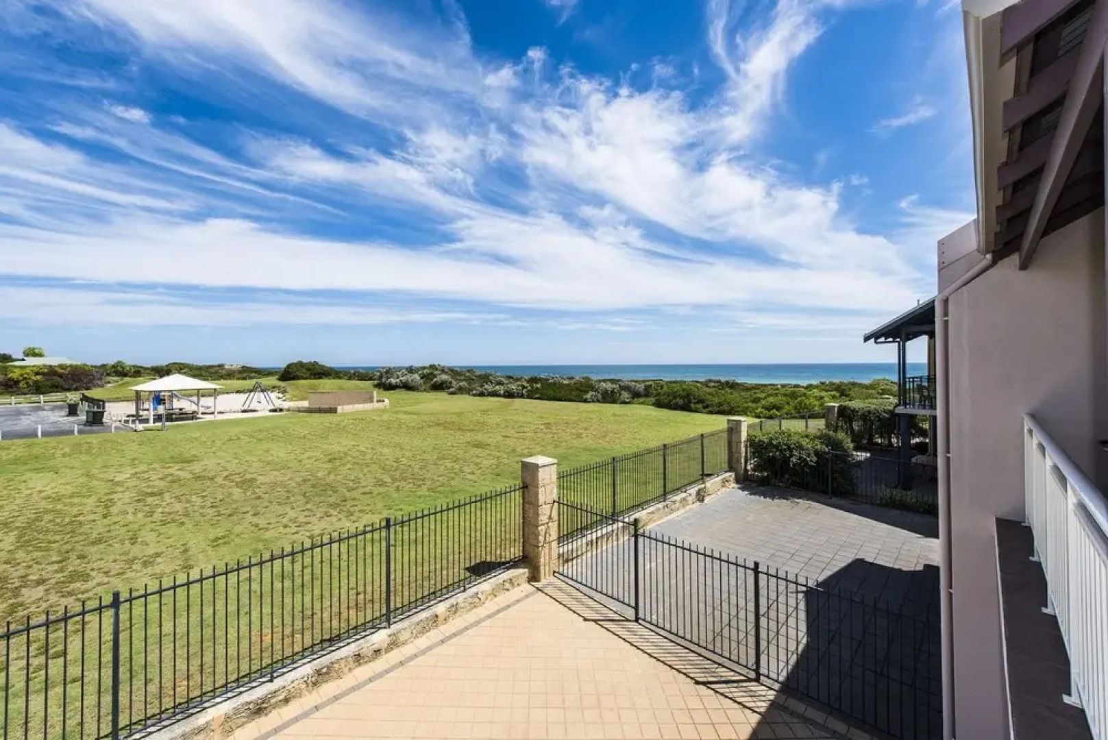 Ledge Point Village Villa 1 - Ocean Views