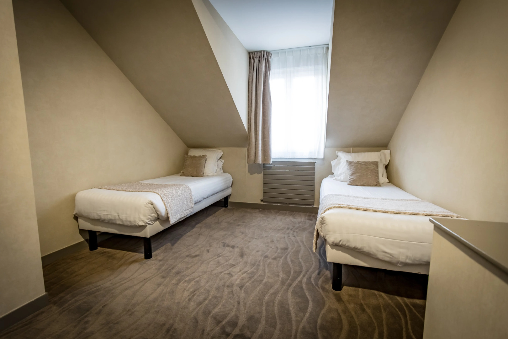 Hotel De Brunville Et Restaurant Le Cafe Louis