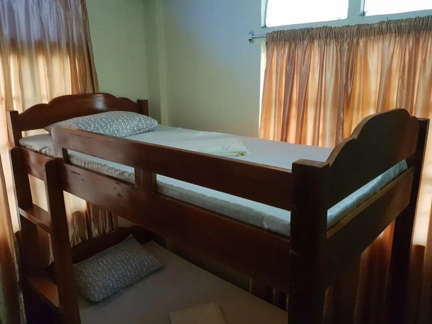 DOXA Transient House