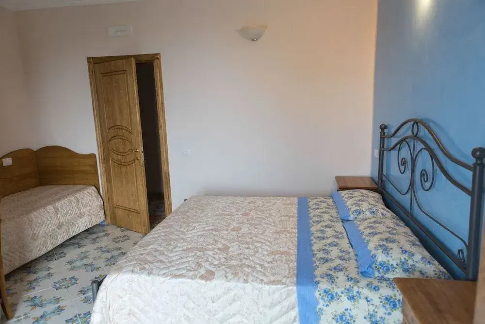 Rianna Rooms & Breakfast