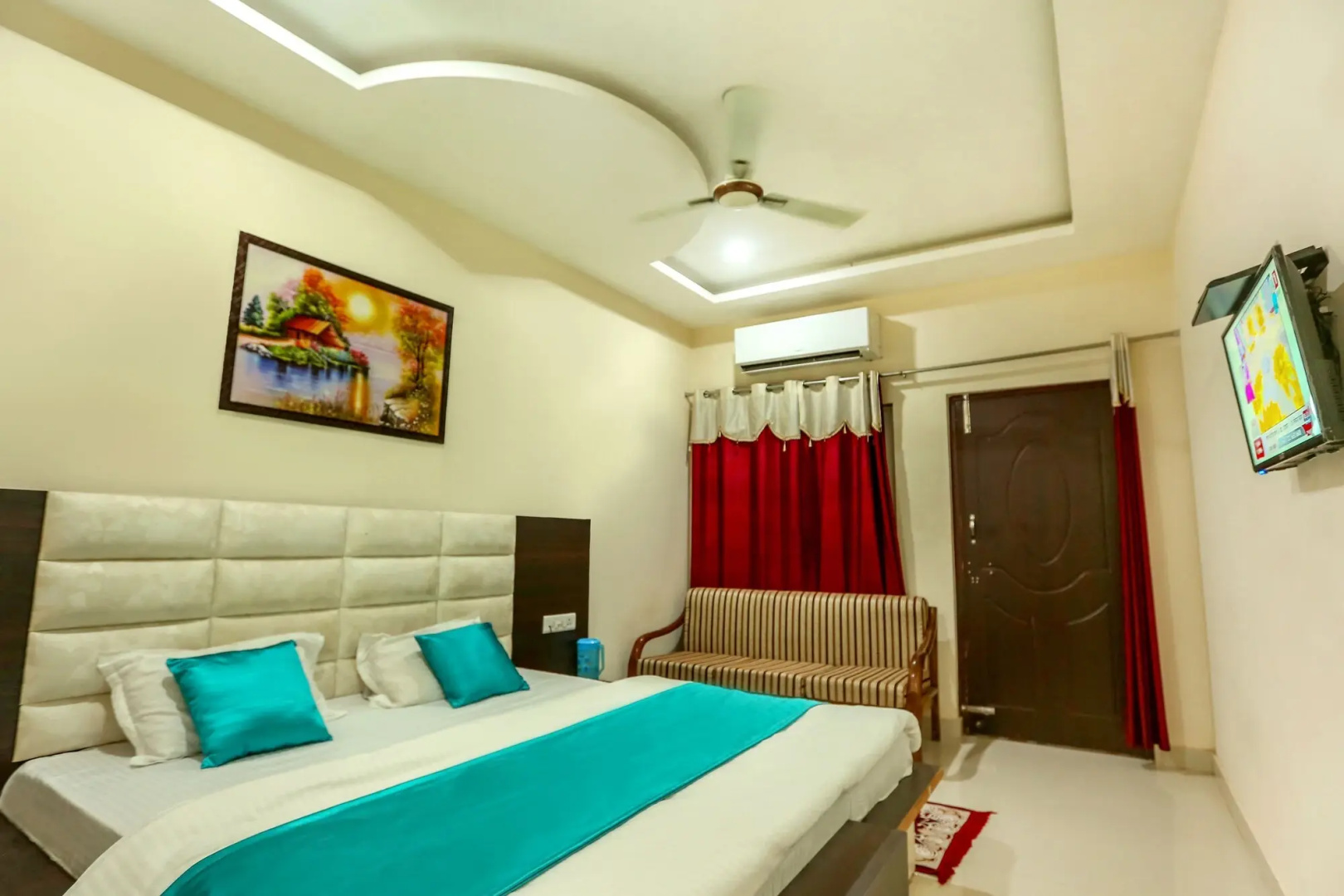 Raj Resort