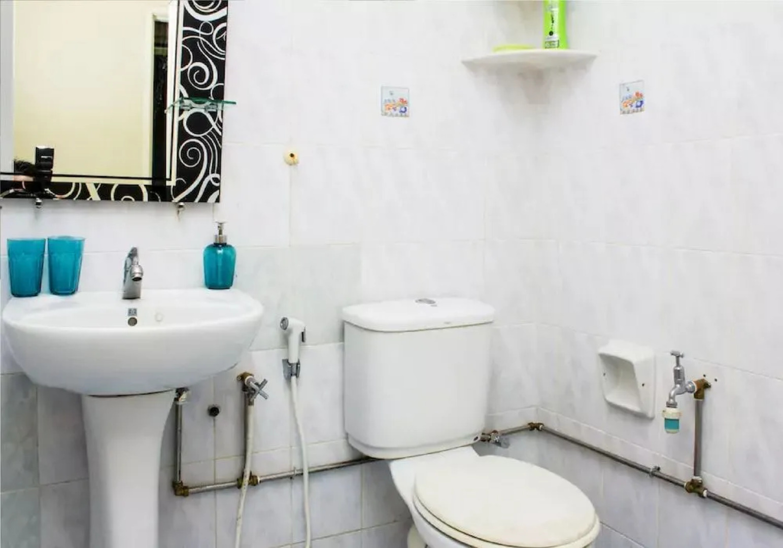 Luxurious Condo Near Gurney