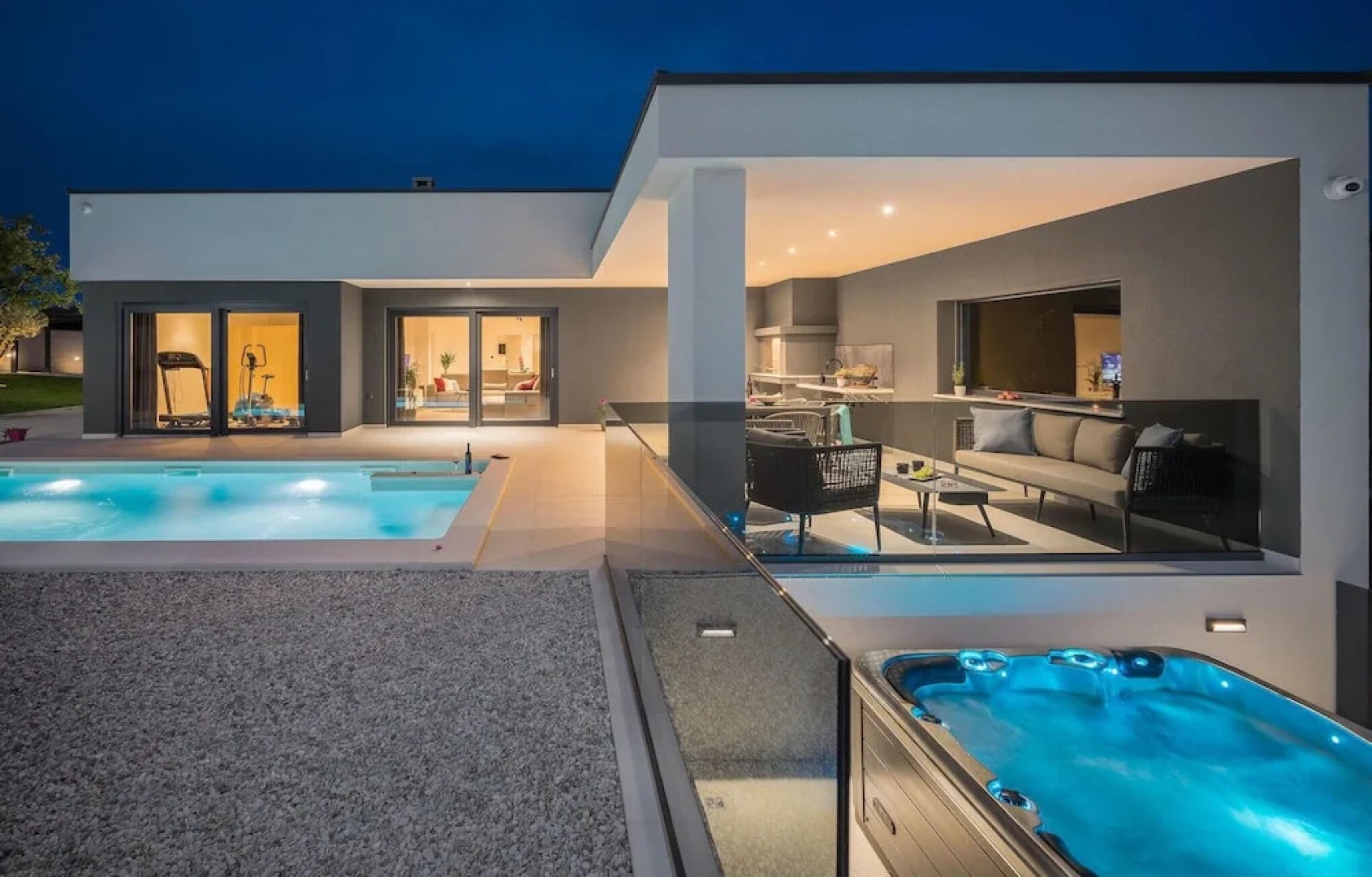 Beautiful Home in Rebici with Hot Tub, Sauna & 4 Bedrooms