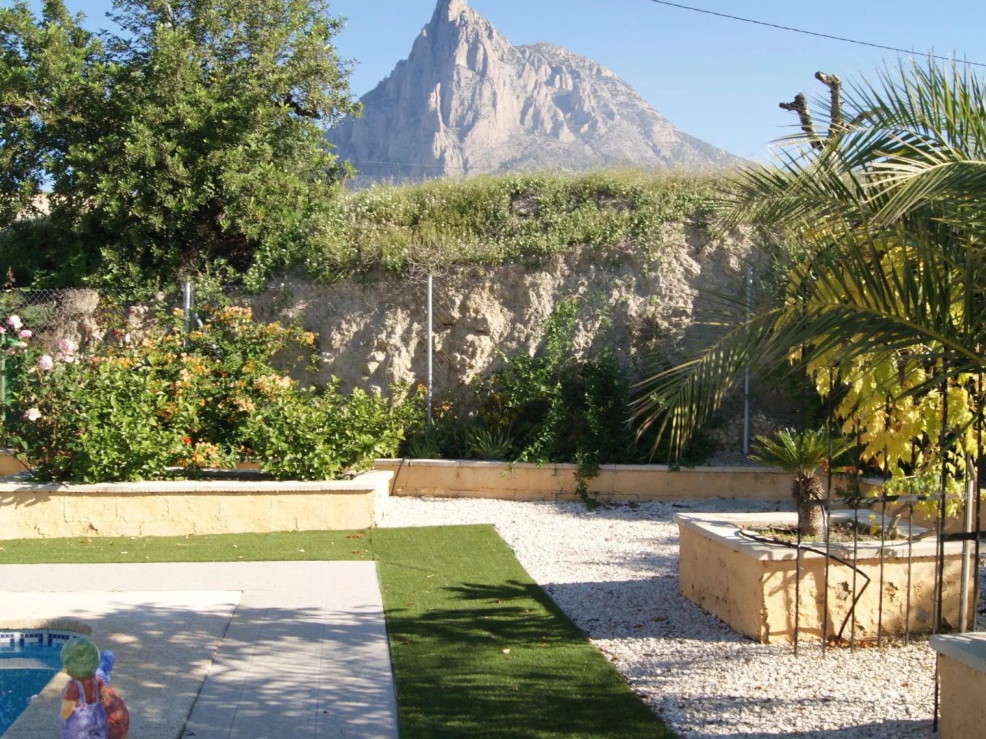 Lovely Holiday Home in Finestrat with Swimming Pool