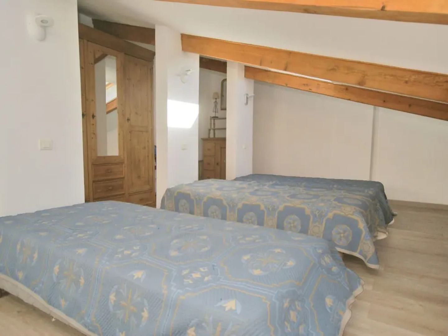 Lovely Holiday Home With a Wonderful, Fenced Garden and an Enclosed Swimming Pool