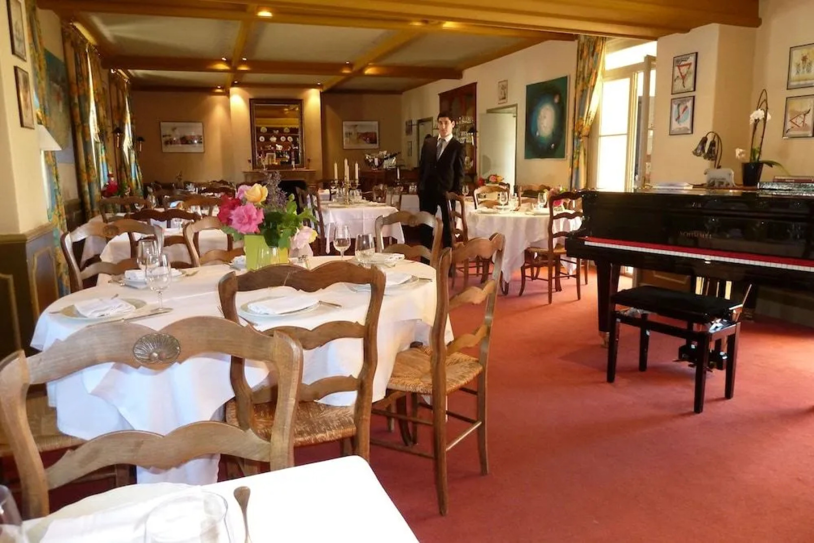 Hôtel Restaurant La Borne Impériale