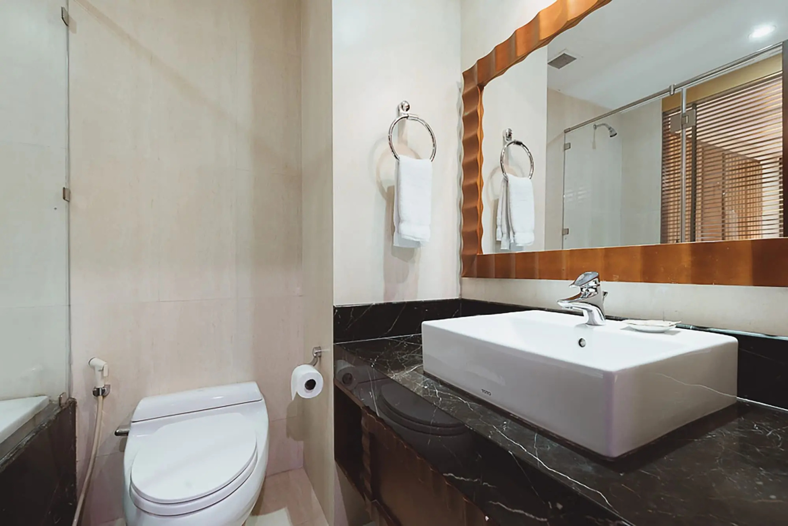 Paragon Saigon Hotel