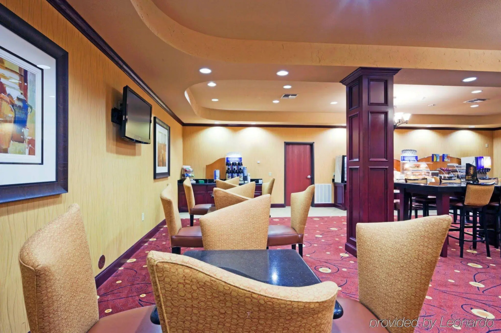Holiday Inn Express Hotel & Suites Ennis by IHG