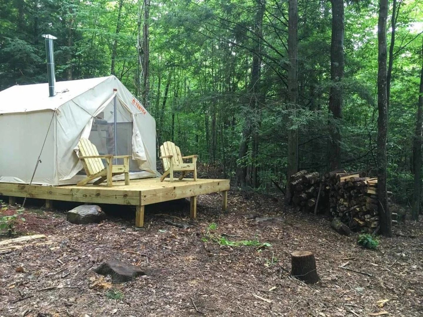 Tentrr â Hidden Hoosic Riverside Camp