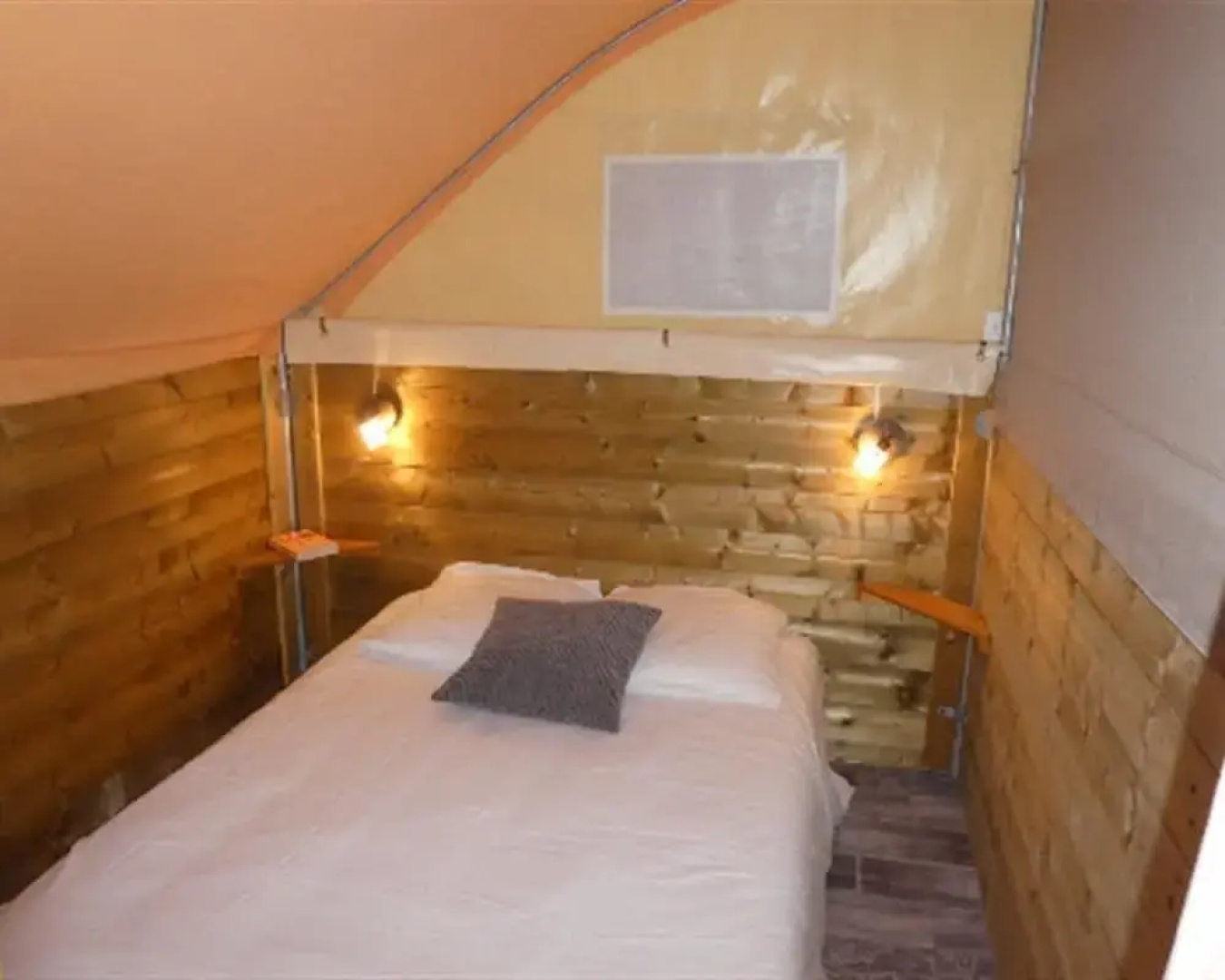 Camping Rives Des Corbieres